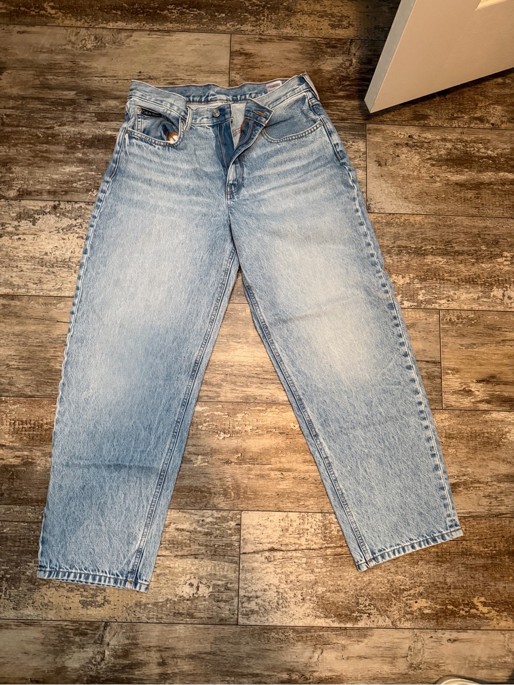 Calvin Klein Light WashJeans - Classic Straight Fit
